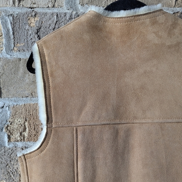 VTG 1960s Bergdorf Goodman Shearling Snap Front Long Line Vest - Picture 4 of 10